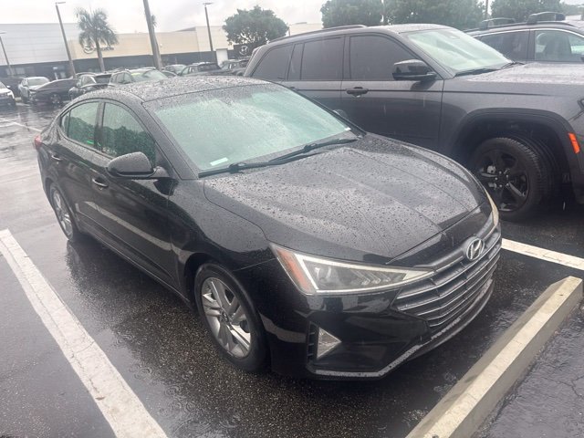 Used 2020 Phantom Black Hyundai SEL image 1