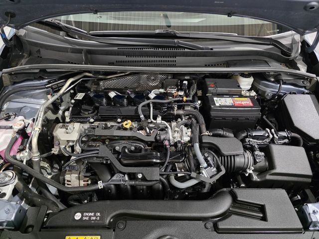 Used 2024  Toyota LE image 26