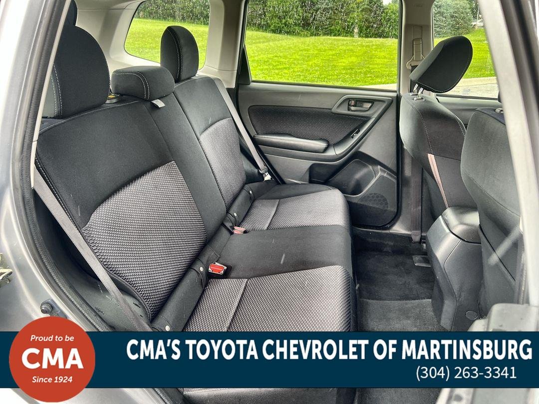 Used 2018 Ice Silver Metallic Subaru 2.5I image 22