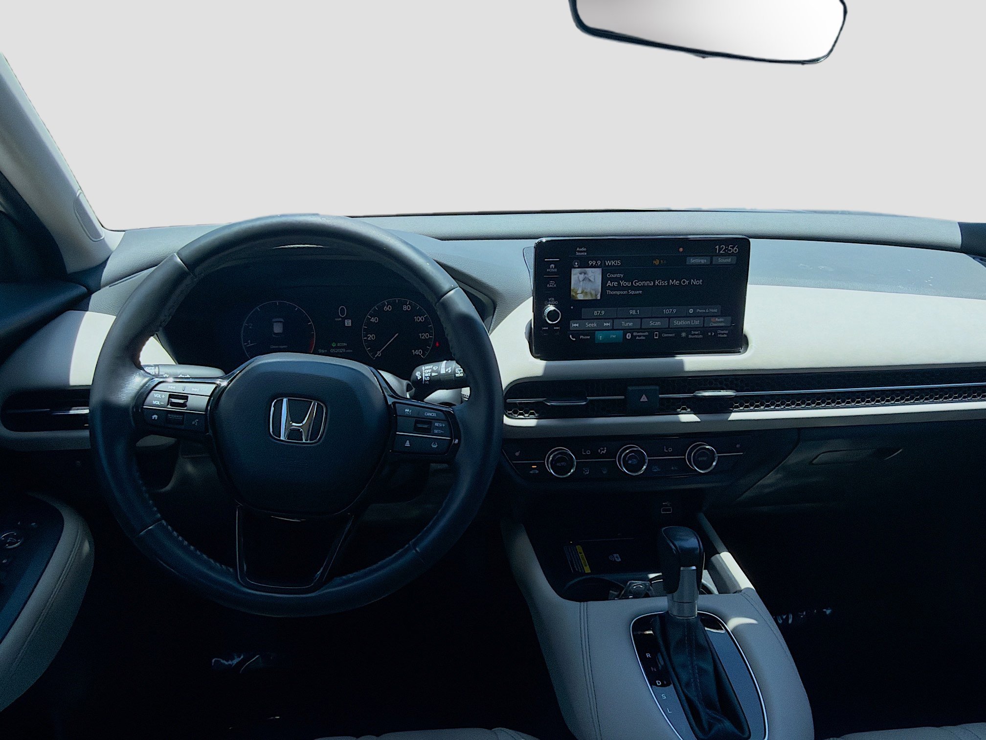 Used 2024 Lunar Silver Metallic Honda EX-L image 20