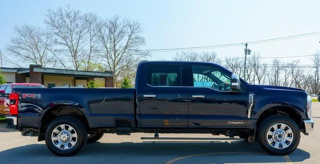 Used 2024 Blue Ford King Ranch image 5