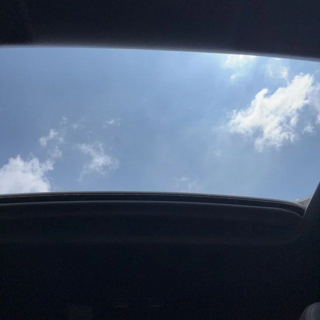 Used 2022 White GMC AT4 image 8