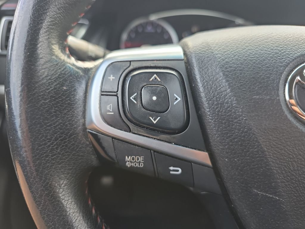 Used 2015 Gray Toyota SE image 22