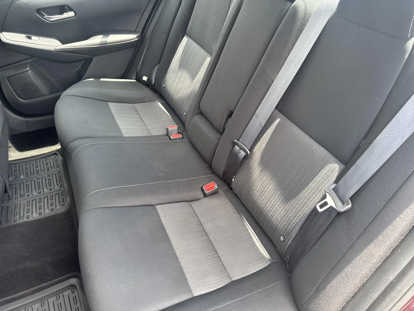 Used 2022 Rosewood Metallic Nissan SV image 31