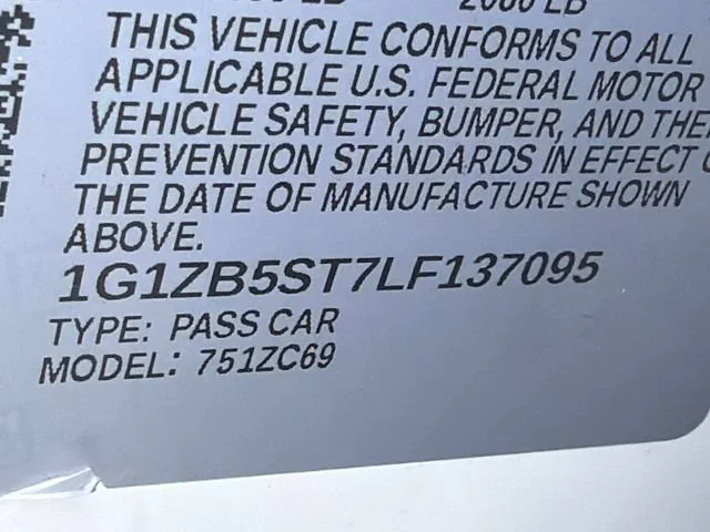 Used 2020 SUMMIT WHITE Chevrolet LS image 31