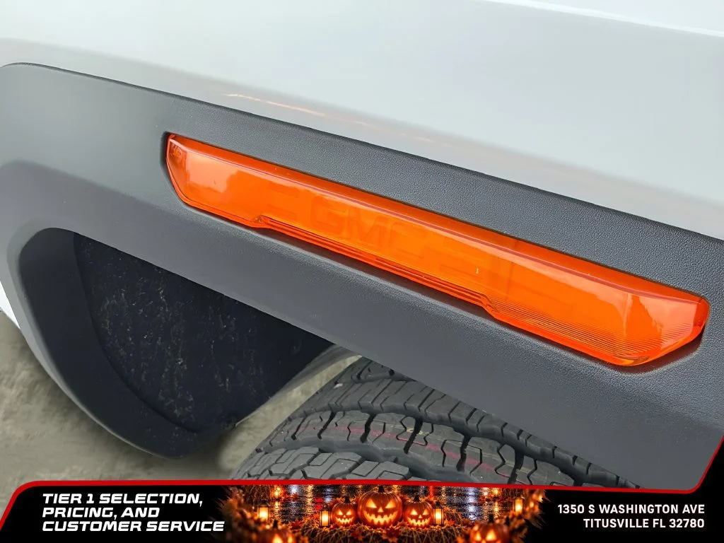 New 2026 Summit White GMC Elevation image 36