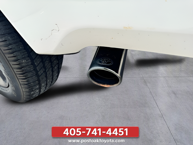 Used 2023 White Toyota SR5 image 37
