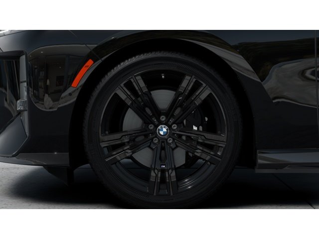 New 2027 Black Sapphire Metallic BMW i7 image 7
