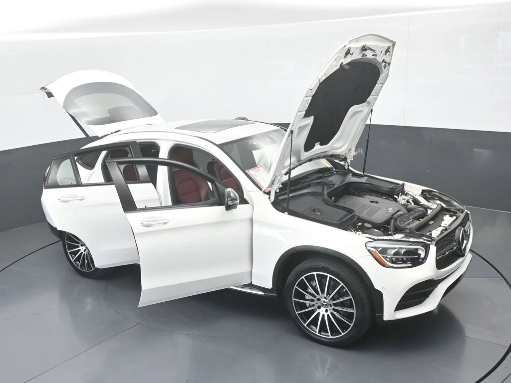Used 2022 Diamond White Mercedes-Benz GLC 300 Coupe image 83