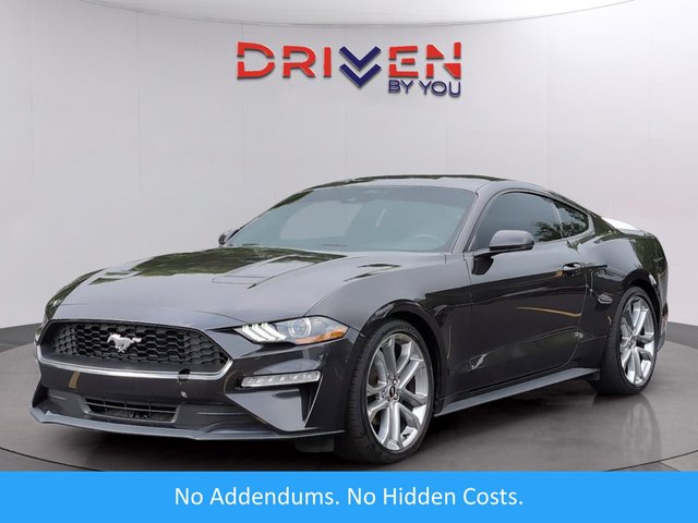 Pre-Owned 2018 Ford Mustang GT Fastback 1FA6P8CF1J5121263 in