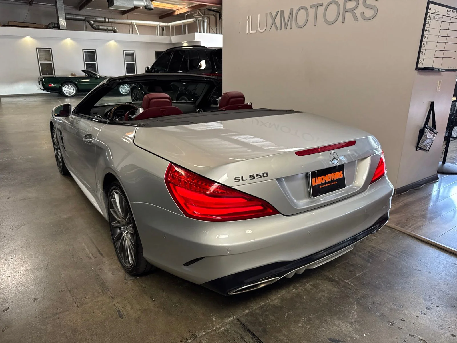 Used 2019 Silver Mercedes-Benz SL 550 image 6