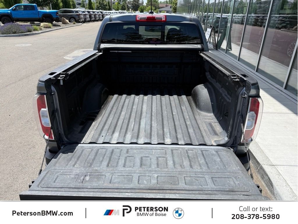 Used 2022 Gray GMC Denali image 10