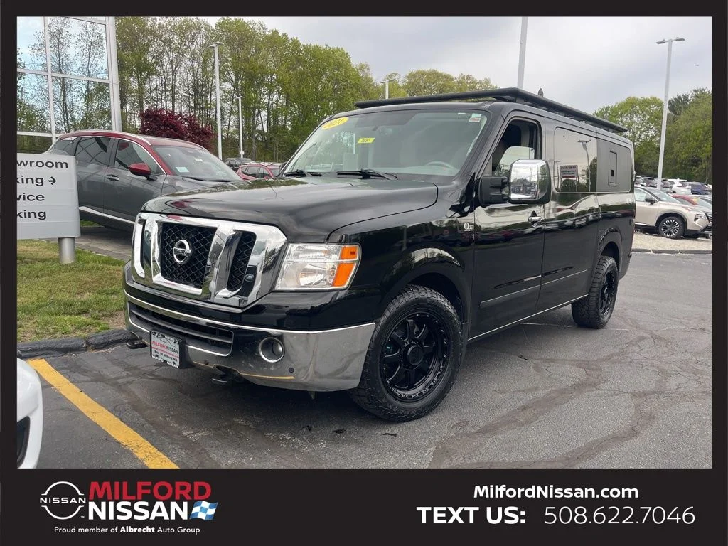 2021 Nissan NV 3500 SL V8's photo