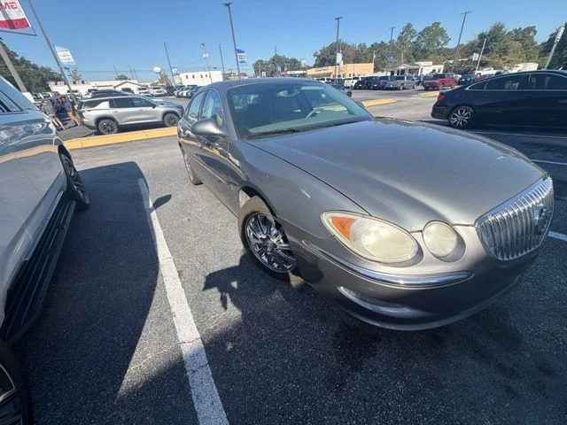 Used 2008 Gray Buick CXL image 1
