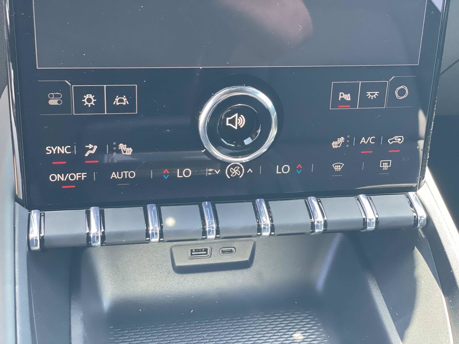 2026 GMC Terrain AT4 - Photo 16