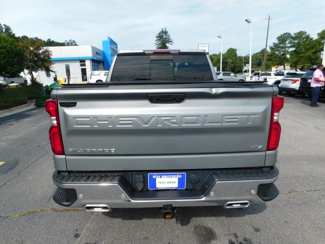 Used 2023 Silver Chevrolet 4WD CREW CAB 147 in LTZ image 7