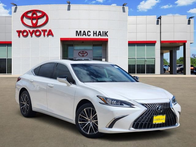 2024 Lexus ES 250