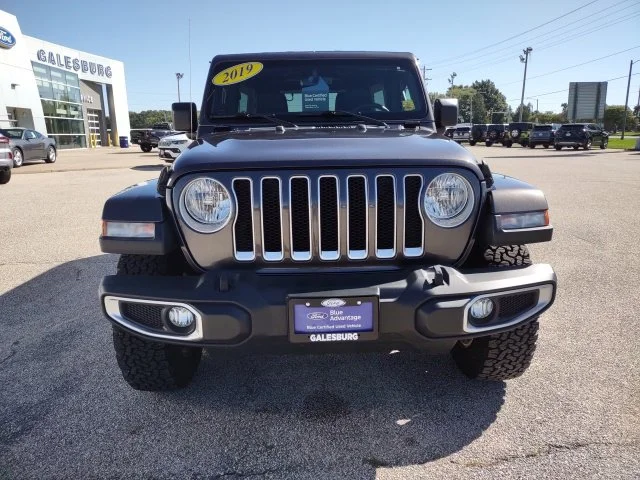 Certified Used 2019 Granite Crystal Clearcoat Metallic Jeep Unlimited Sahara image 8