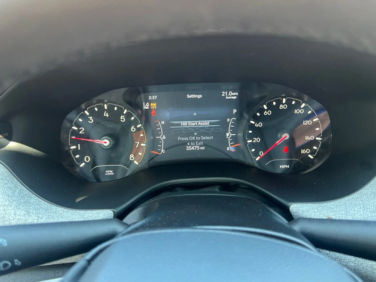 Used 2023 Black Jeep Latitude image 30