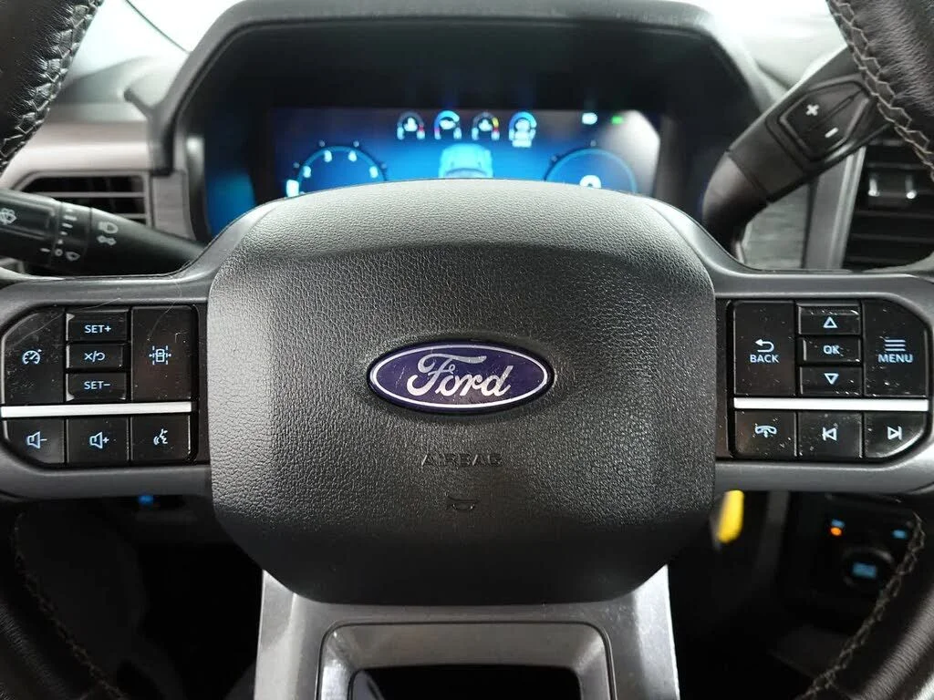 2025 Ford F-150 XLT - Photo 18