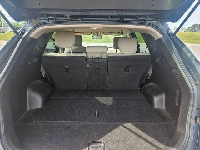 Used 2018 Blue Hyundai 2.4L image 22