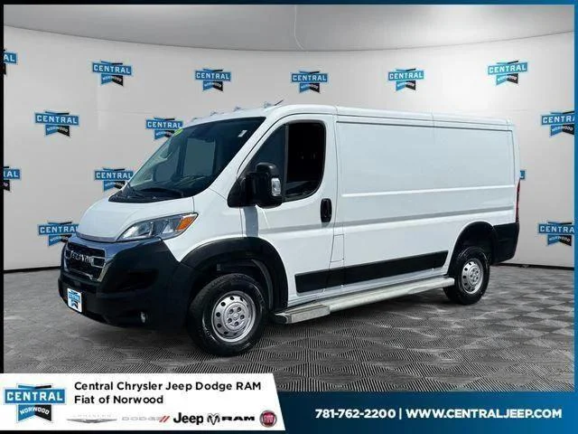 2023 RAM ProMaster 2500 136" WB Low Roof's photo