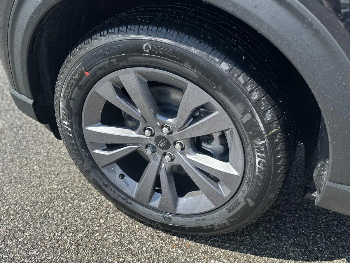New 2026 Black Ford Active 200a Pkg image 9