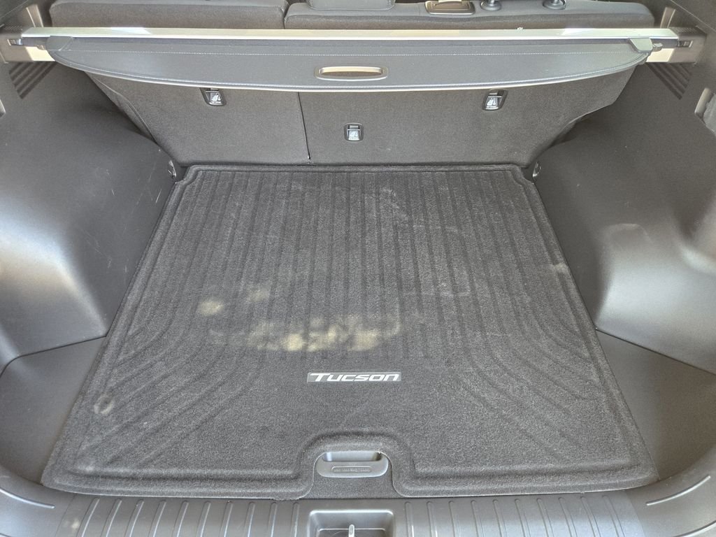 Used 2024 Silver Hyundai SEL image 21