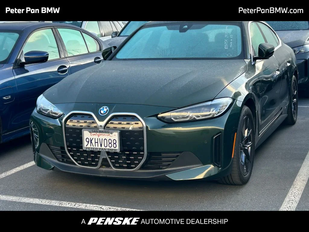 2024 BMW i4 eDrive40's photo