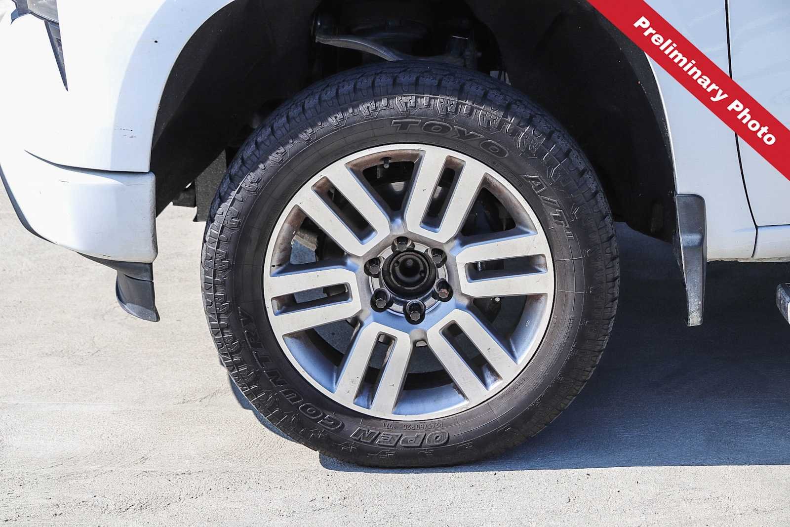 Used 2022 Summit White Chevrolet Custom image 11