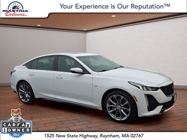 Used 2020 Summit White Cadillac Sport image 1