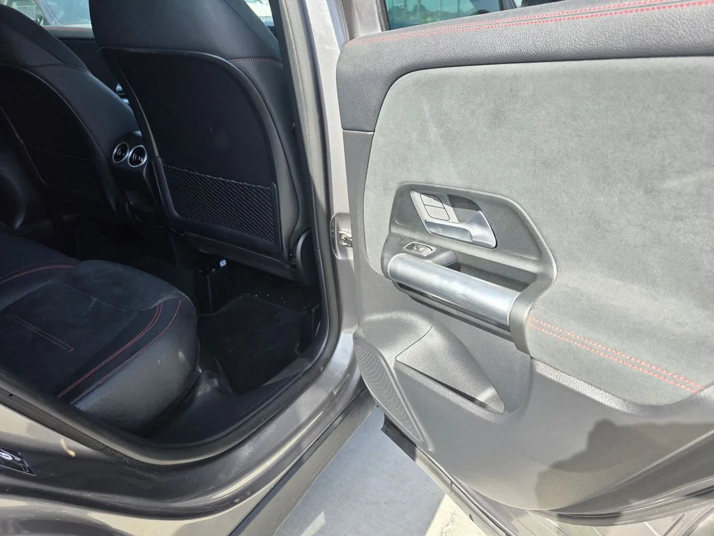Used 2025 Black Mercedes-Benz GLA 250 image 15