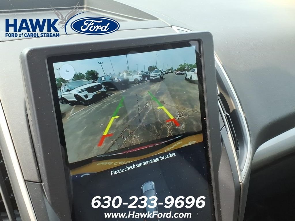 Used 2023 Red Ford SEL image 10