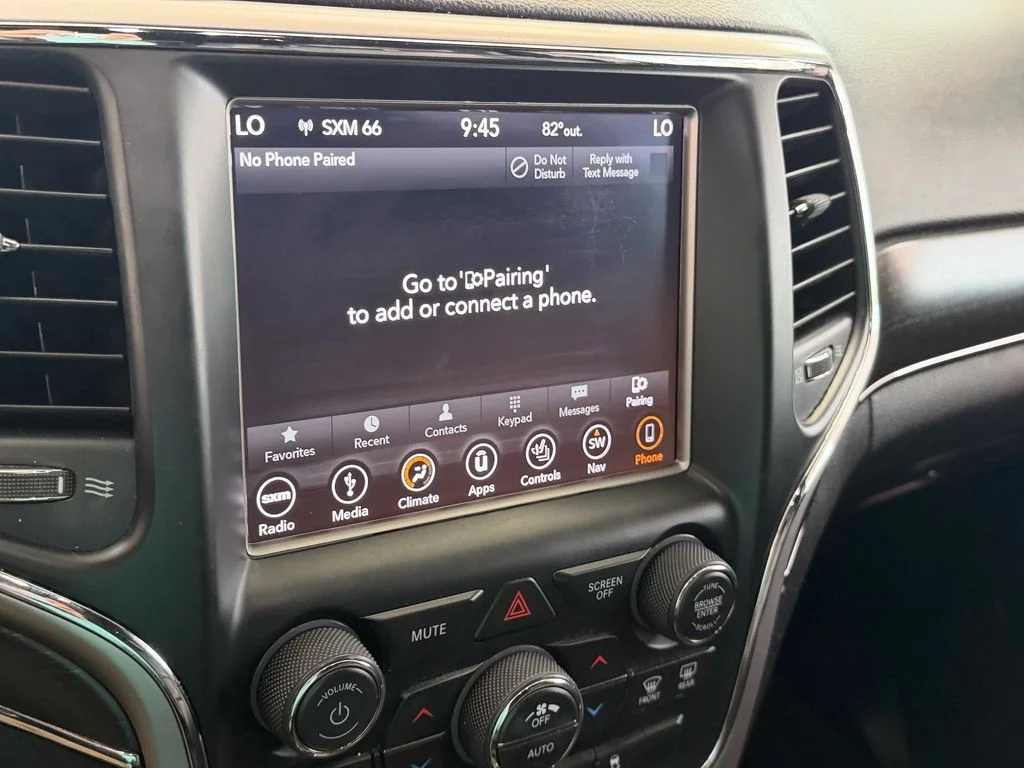 Used 2018 Gray Jeep Limited image 21