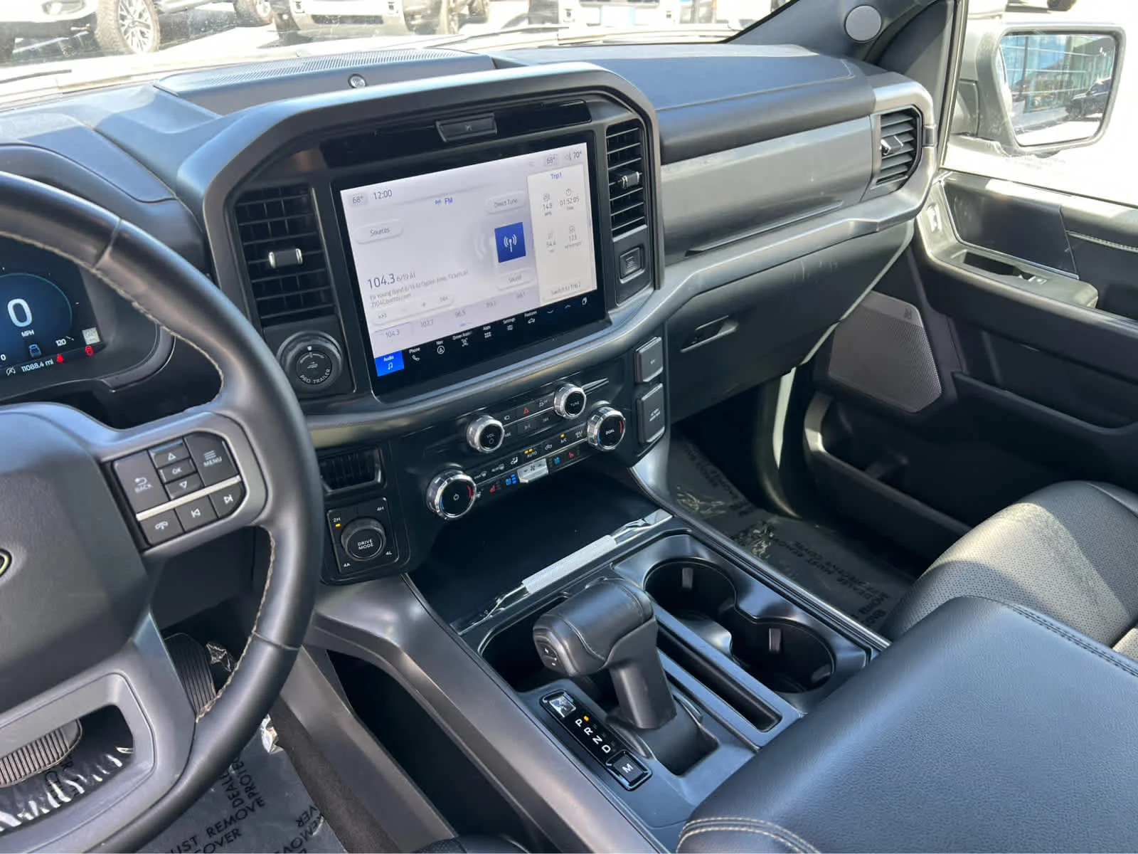 Used 2025 Iconic Silver Metallic Ford LARIAT image 37