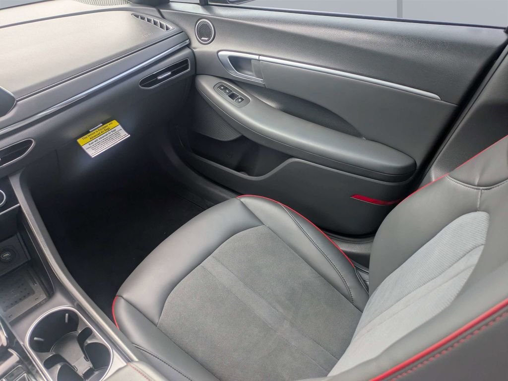 Used 2022 Gray Hyundai SEL Plus image 16