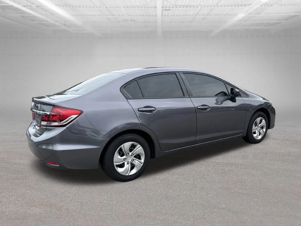 Used 2015 Gray Honda LX image 3