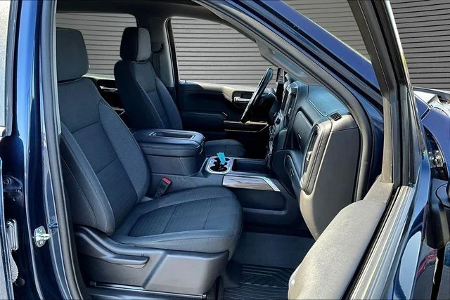 Used 2020 Blue Chevrolet RST image 29