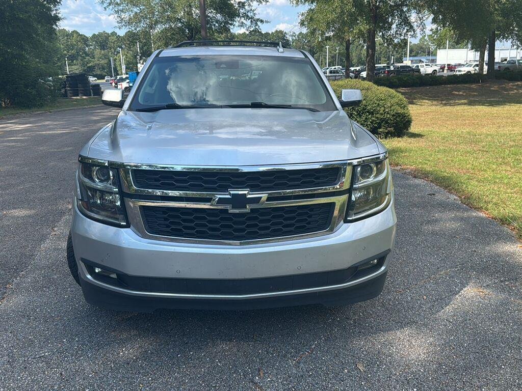 Used 2017 SILVER ICE METALLIC Chevrolet LT image 3
