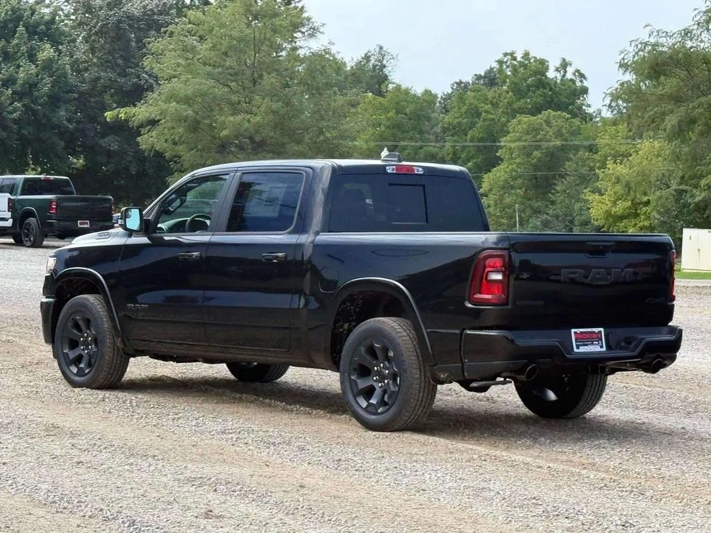 New 2027 Diamond Black Crystal Pearl-Coat Exterior Paint RAM Big Horn/Lone Star image 7