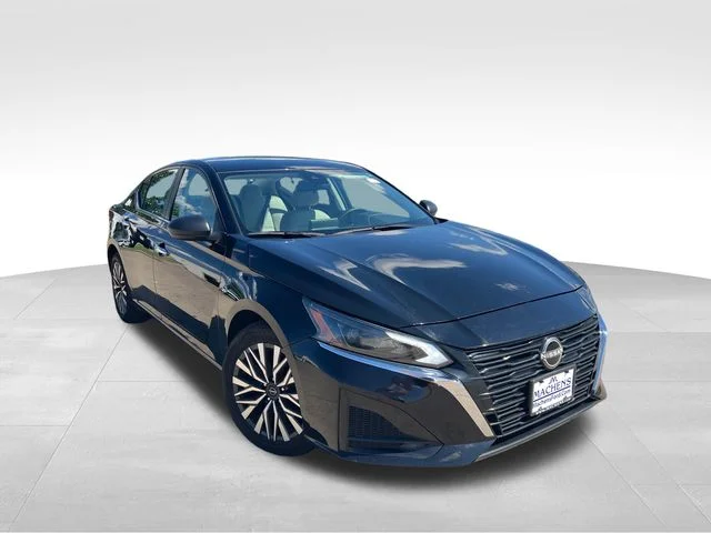 Used 2024 Black Nissan 2.5 SV image 13