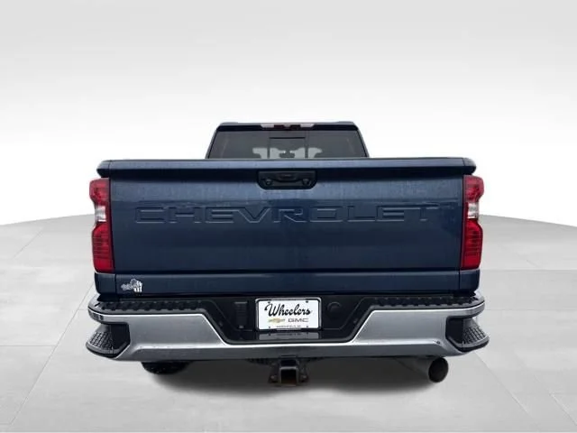 Used 2022 Northsky Blue Metallic Chevrolet LT image 4