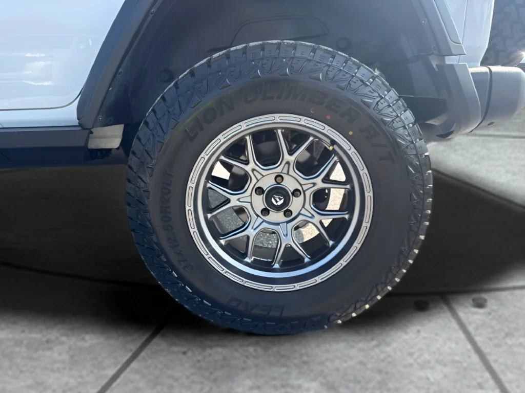 Used 2018 White Jeep Unlimited Rubicon image 28