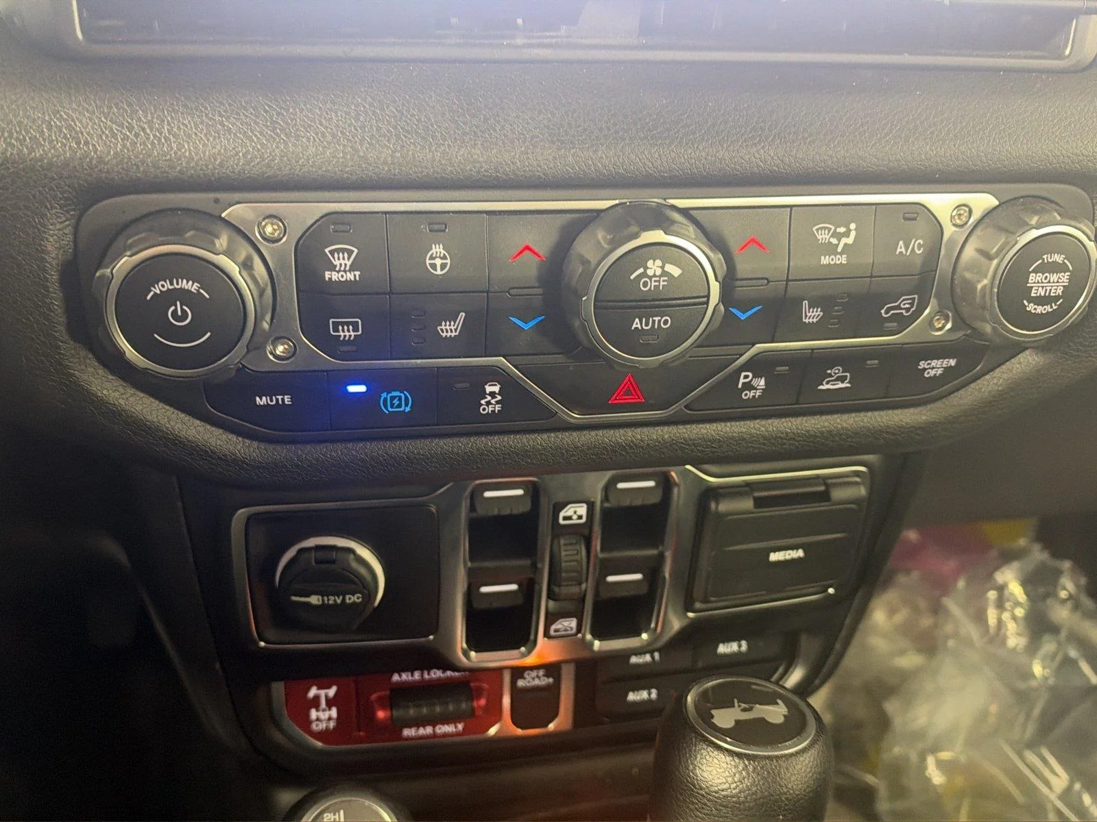 Used 2024 Anvil Clear Coat Jeep Willys image 29