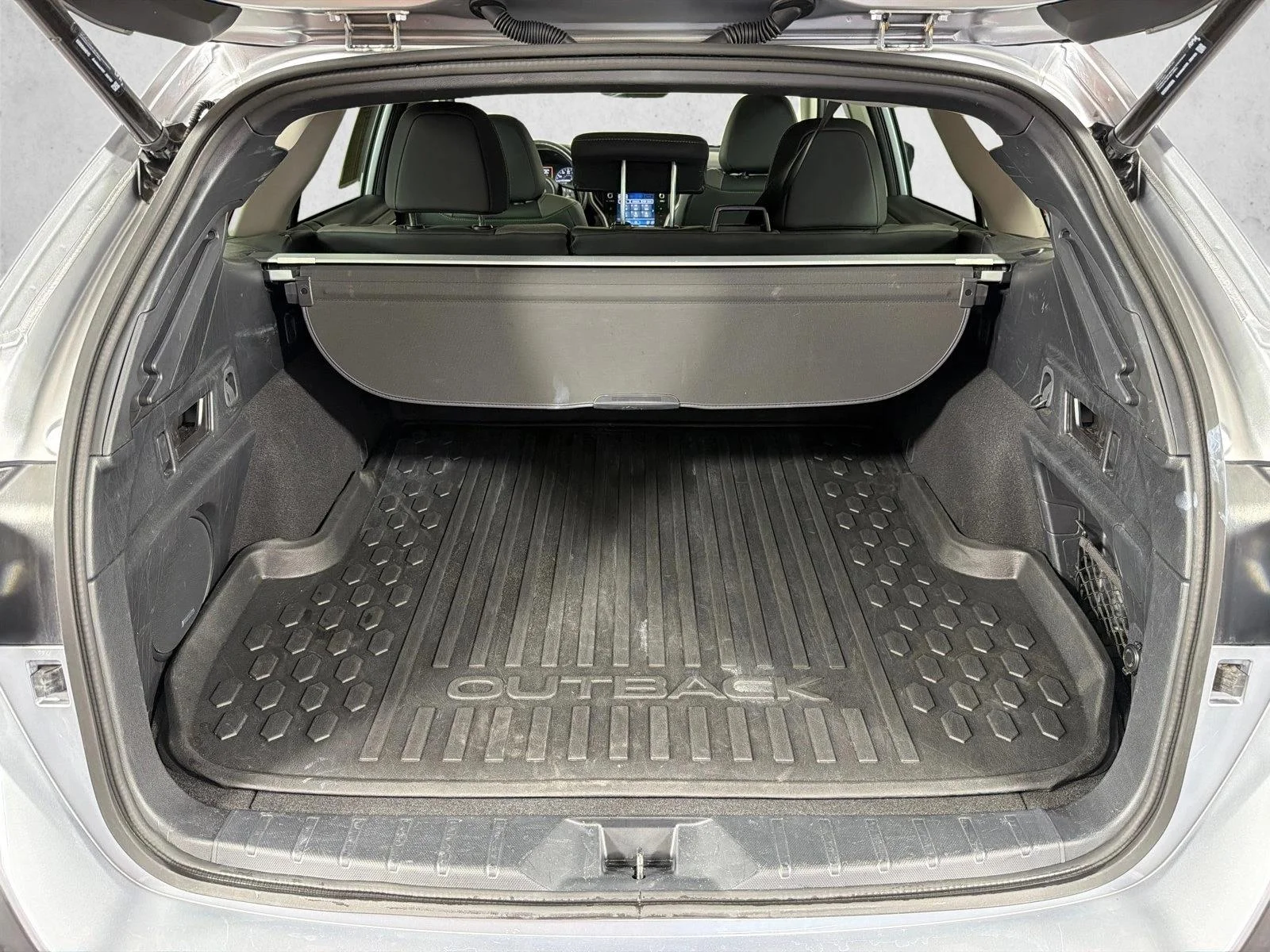 Used 2025 Black Subaru Onyx Edition image 19