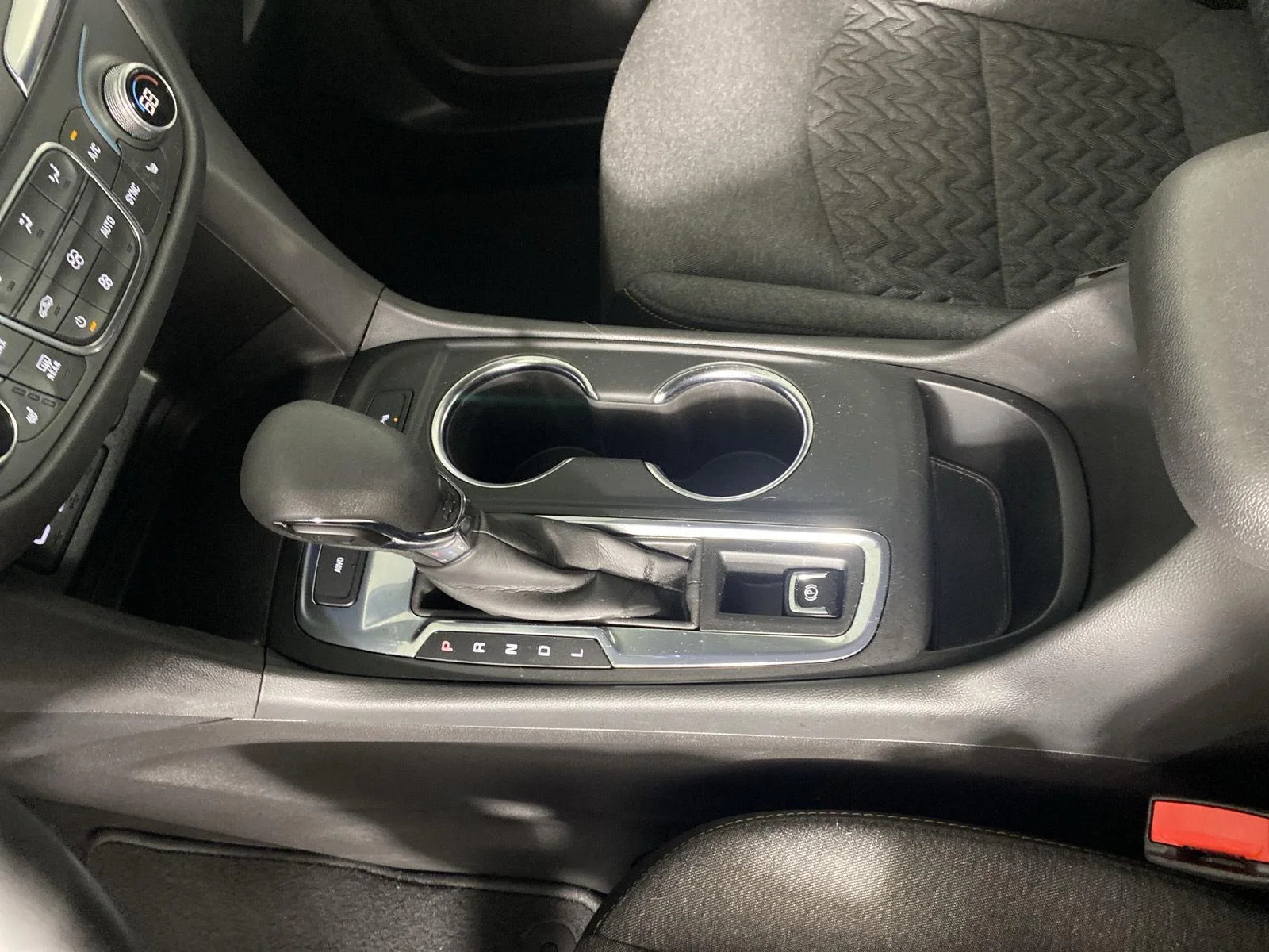 Used 2024 Mosaic Black Metallic Chevrolet LT image 22