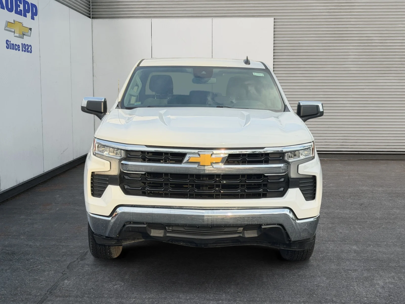Used 2025 Summit White Chevrolet LT image 8