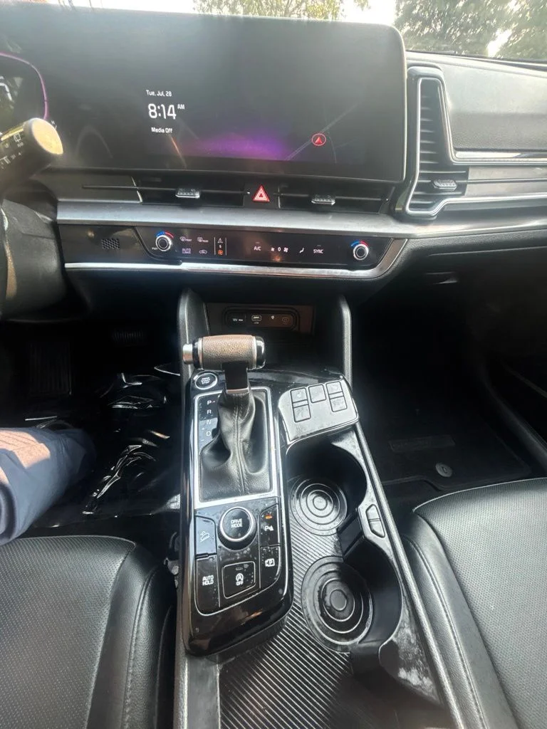 Used 2024 Black Kia EX image 18