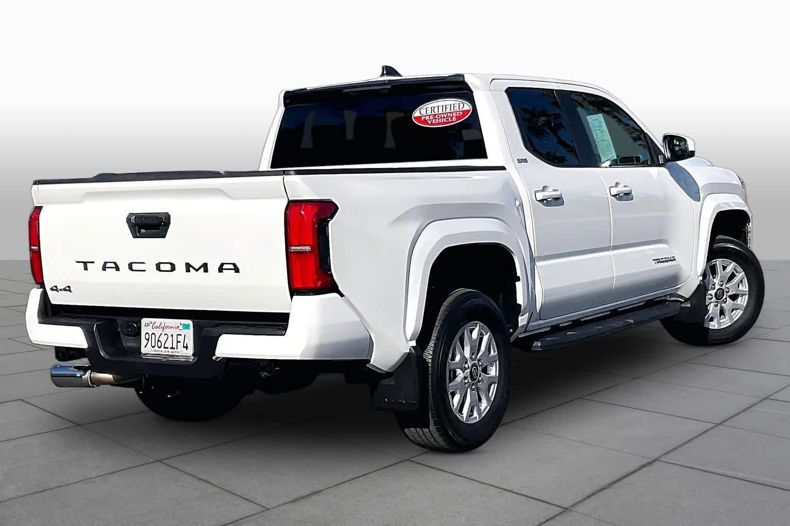 Used 2025 Ice Cap Toyota SR5 image 12