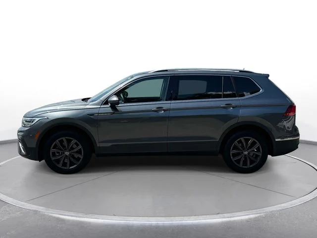Used 2023 Gray Volkswagen 2.0T SE image 5